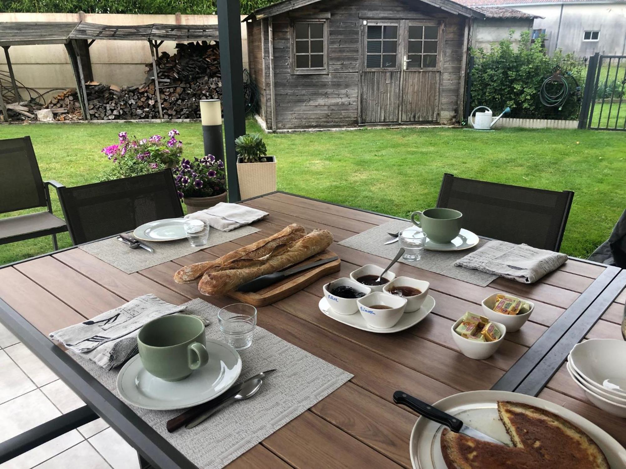 Chez Pascale Et Patrick Acomodação com café da manhã Mios Exterior foto